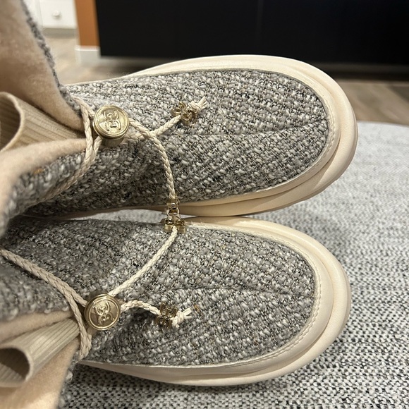 Sam Edelman Gray and Cream Ankle Boots - Picture 9 of 12